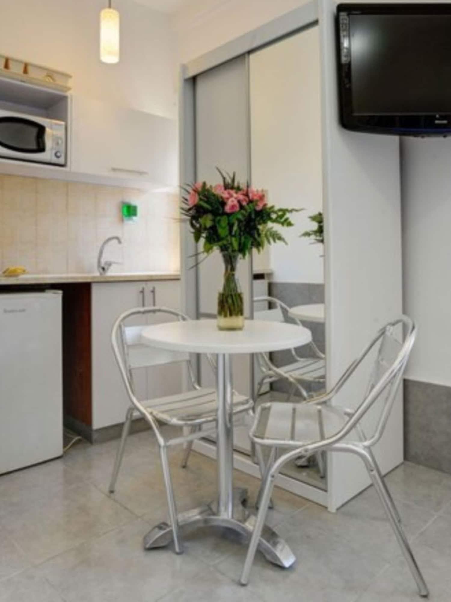 Liber Sea Shore By Raphael Aparthotel 3*