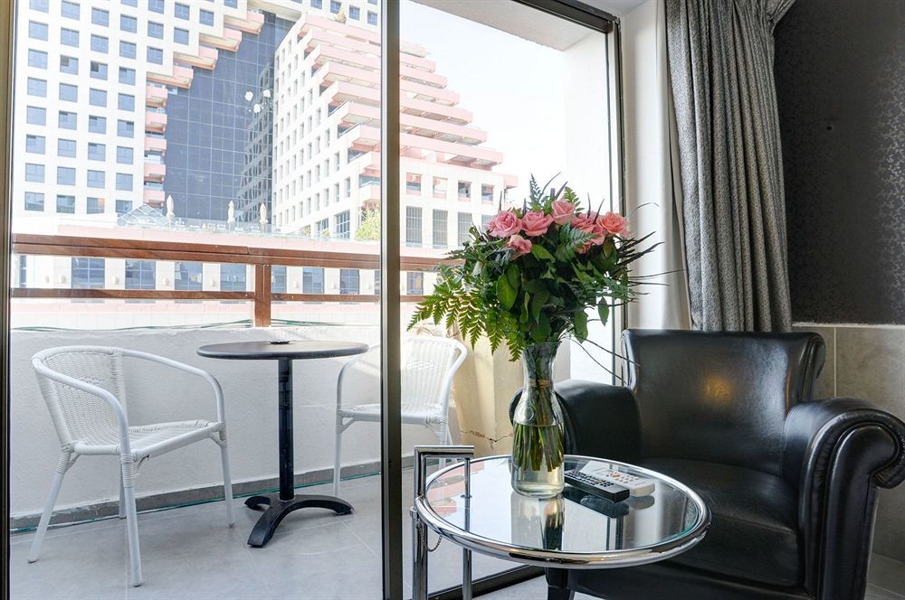 Liber Sea Shore By Raphael Aparthotel 3*
